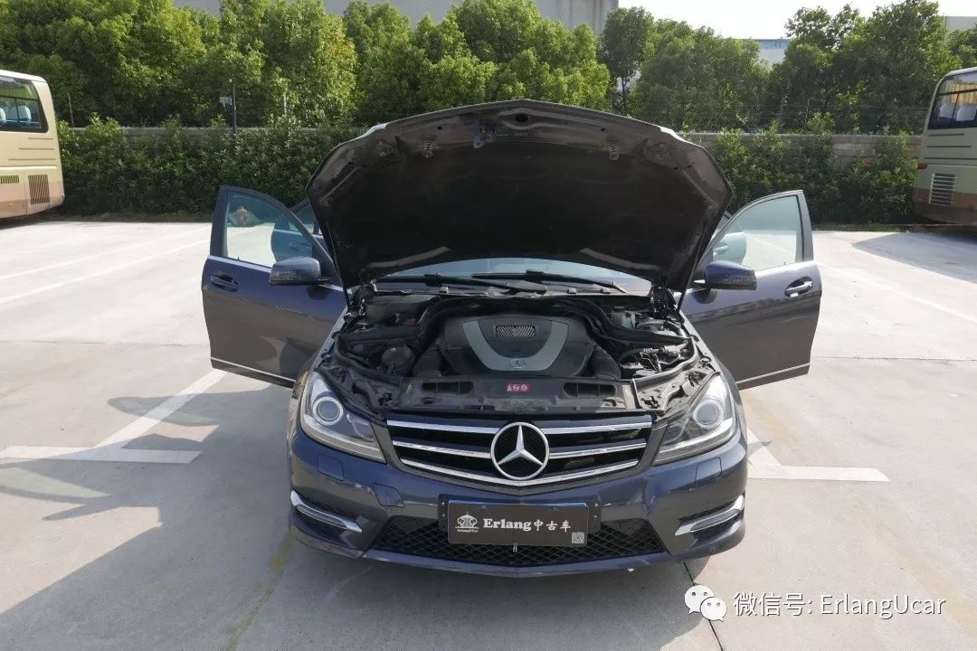 w204奔驰c300coupe,奔驰w204c200旅行版