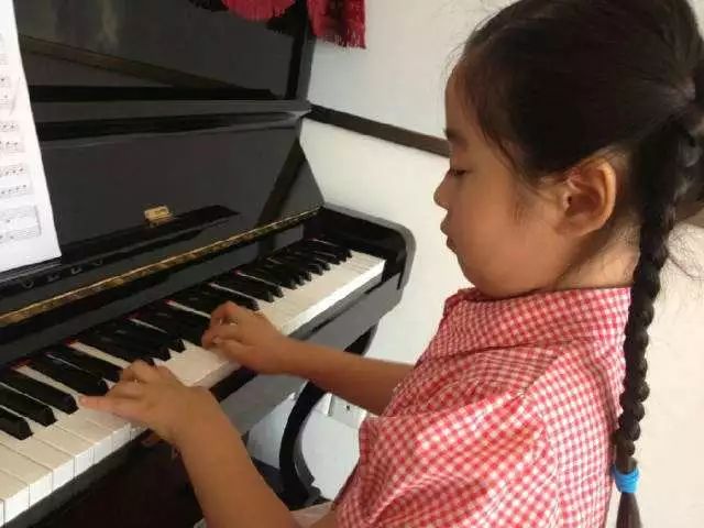 孩子练琴您最关注的问题,孩子练琴时家长说话