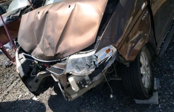 五菱宏光s撞上五菱宏光,五菱之光和五菱宏光碰撞测试