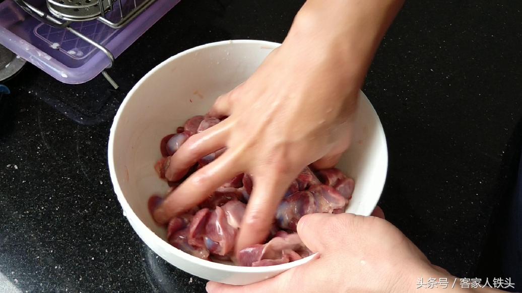 小炒菜好吃有诀窍，学会这一个炒法，出锅香过外面饭店的，真香！