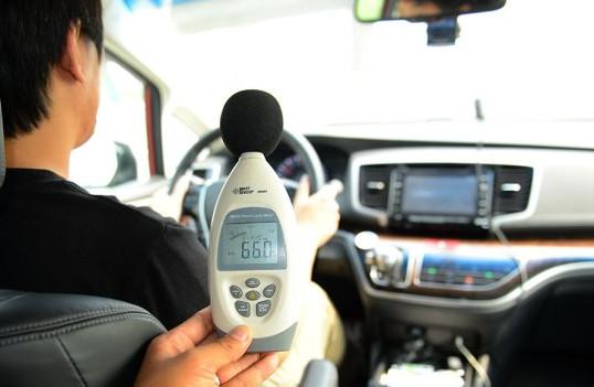 少踩油门的好处,少踩油门的危害