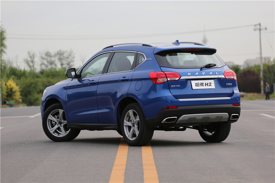 哈弗h22015款自动豪华驾驶感受,哈弗h2手动风尚型