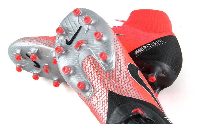 cr7最后一个版本,cr7足球鞋限定版