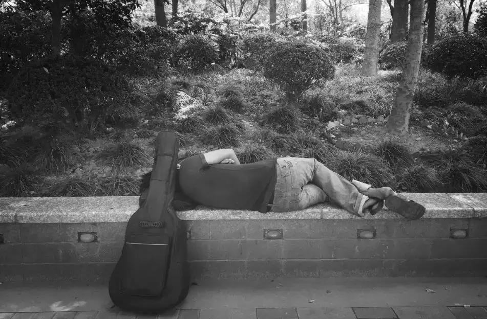 南京有多少年轻人不上班,南京不上班的多吗