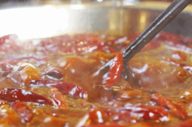 让成都大军堵车的「排队王」，魔都终于等到你！4.8折开鸿运！