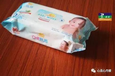 宝宝湿巾有害吗,婴儿湿巾使用事项