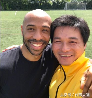 李毅大帝成就,李毅亚洲杯错失单刀