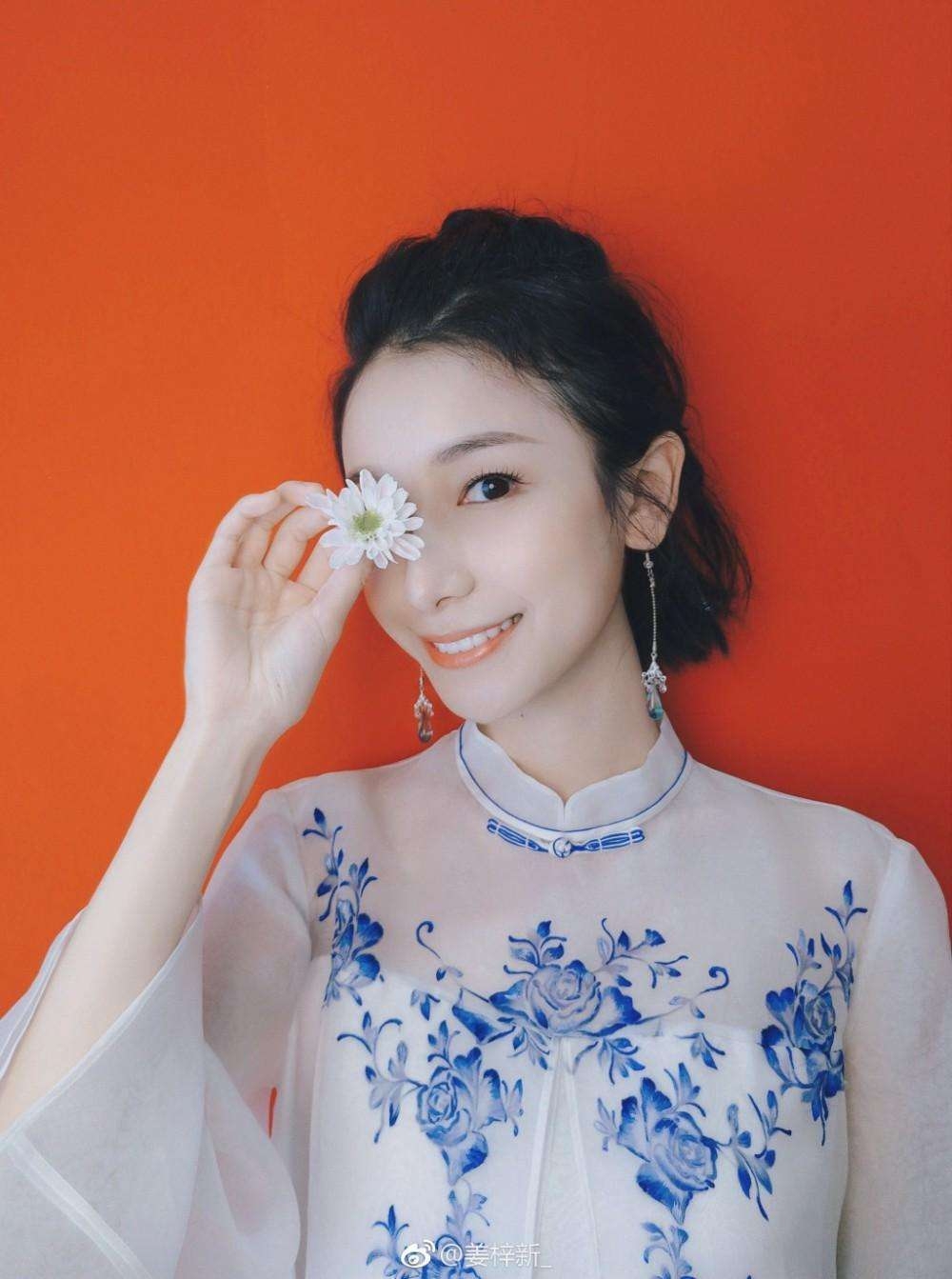 让明玉姐姐爱不释手的小蛮腰美容仪