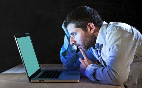 男性皮肤粗糙毛孔大怎么改善,男性皮肤粗糙干燥怎么调理