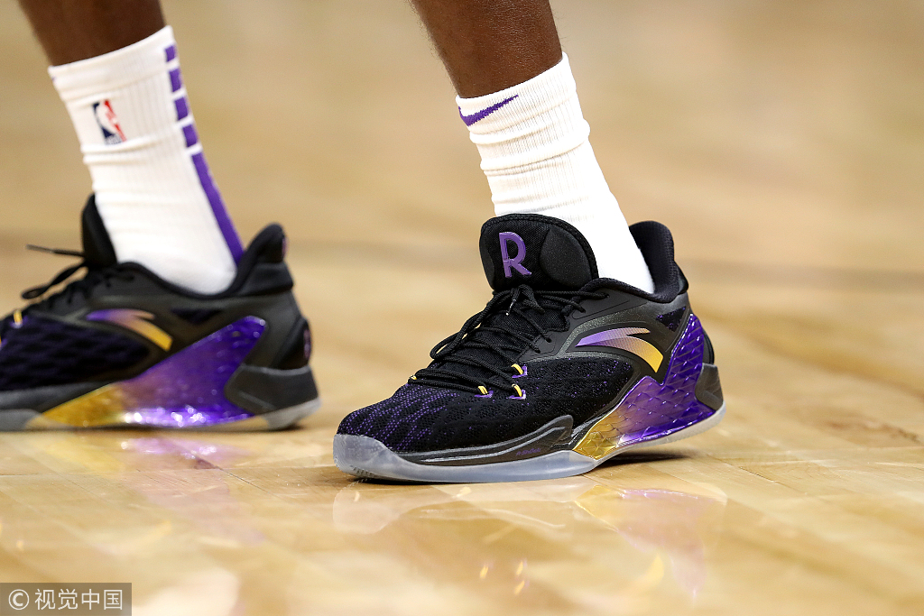 汤神回归穿的篮球鞋,汤神签约安踏前穿什么鞋