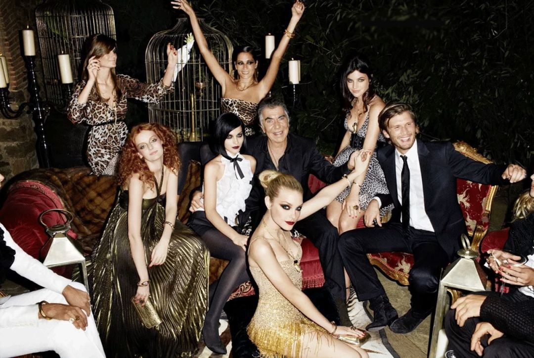 moschino联名款为什么便宜,花小钱买大牌化妆品