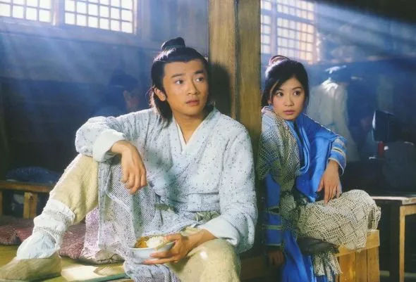 她翻译了《射雕》，外国人直呼：很遗憾人生五张，才开始看金庸