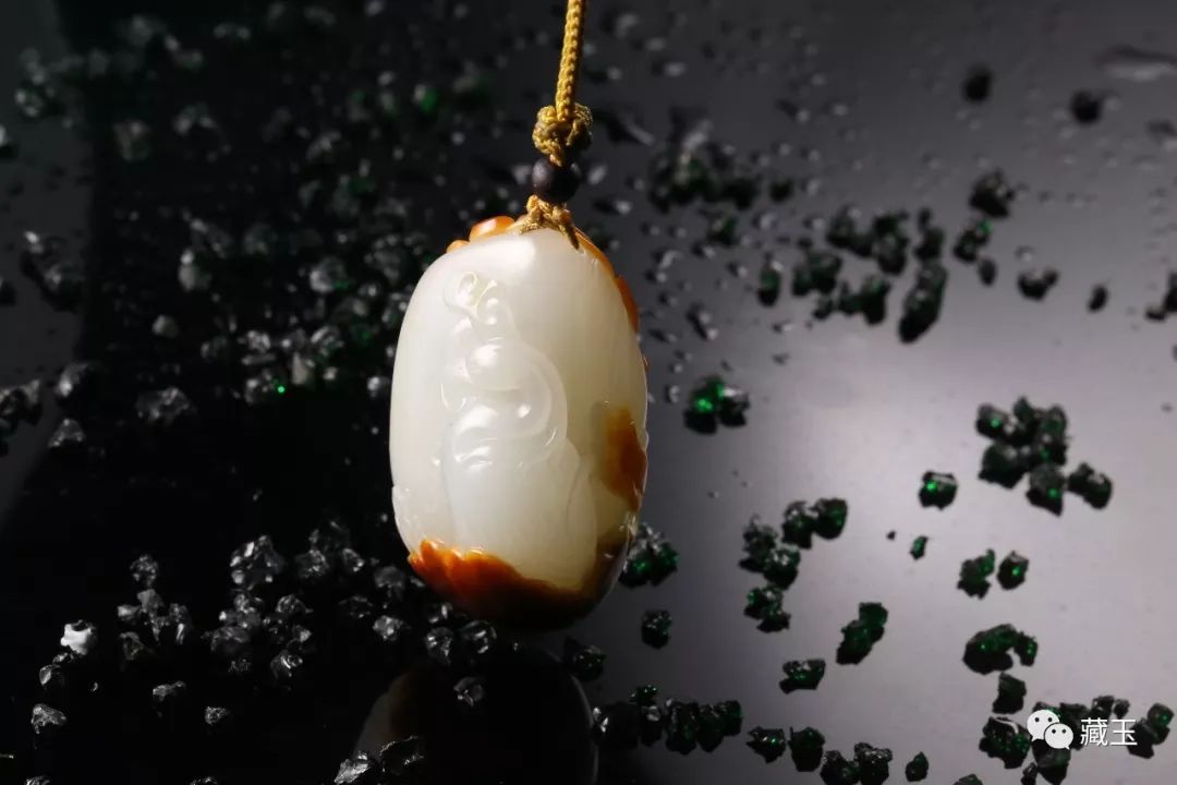 和田玉可以戴着洗澡吗,能戴着和田玉手镯洗澡吗