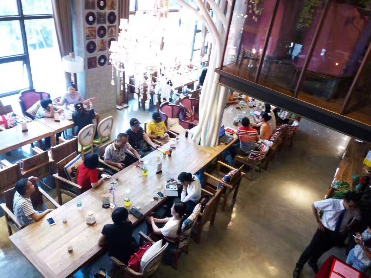 鍜栧暋缁忚惀妯″紡瀵规瘮鍒嗘瀽,灏忓挅鍟″簵缁忓吀缁忚惀妯″紡