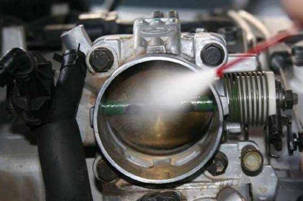 自动挡车子电瓶快没电会有提醒吗,自动挡电瓶没电了可以推着火吗