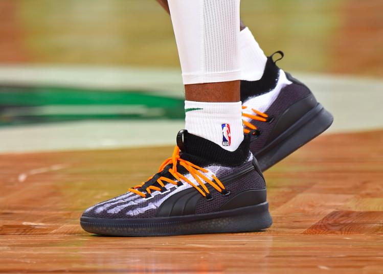 今日球场战靴鉴赏：威少荣登今日鞋头