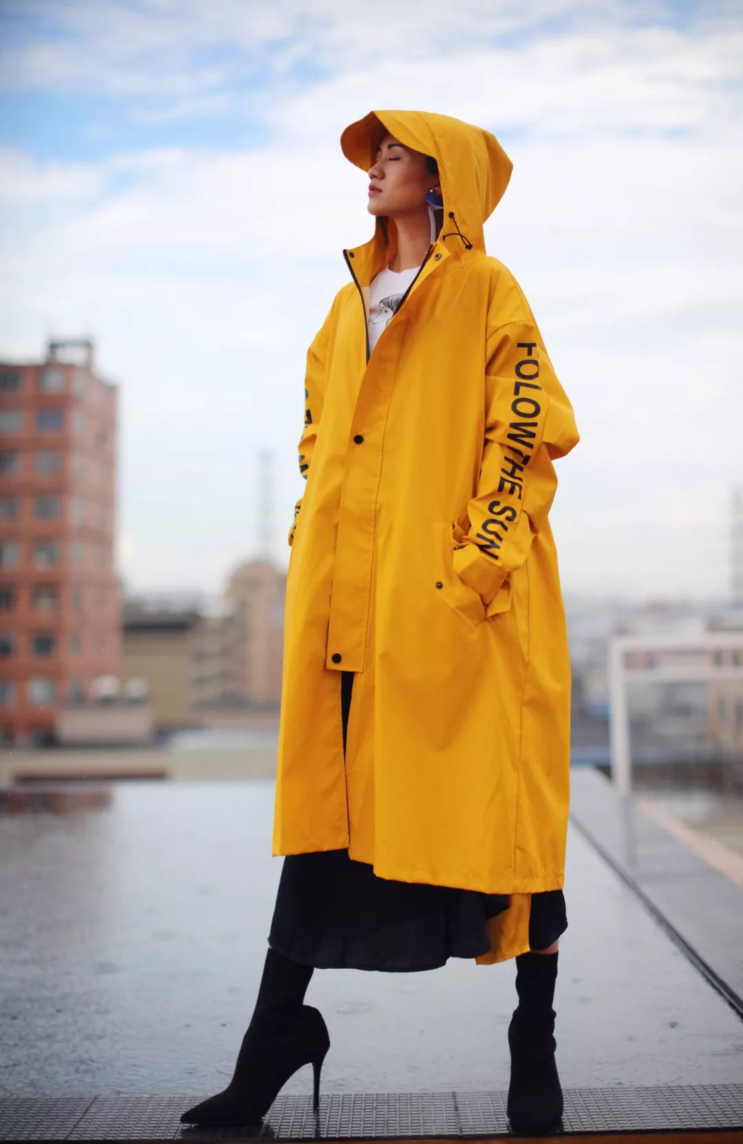 burberrythekensington风衣,burberryblacklabel风衣