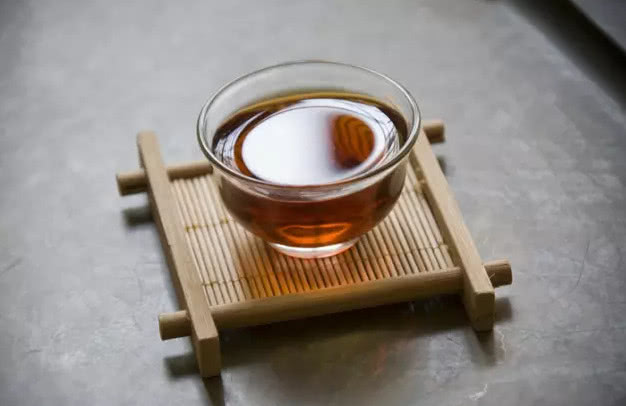 如何鉴别普洱茶品质,怎样鉴别普洱茶的好坏