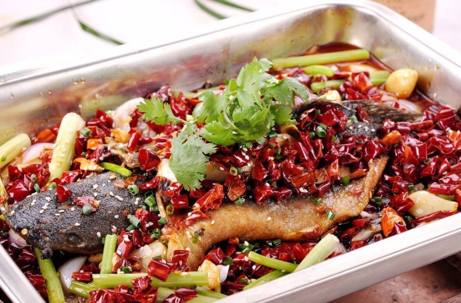 秘制烤鱼真材实料才能做出好味道,味道鲜美的烤鱼怎么做好吃