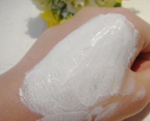 佰草集大白泥面膜嫩白补水,好用便宜补水防敏面膜