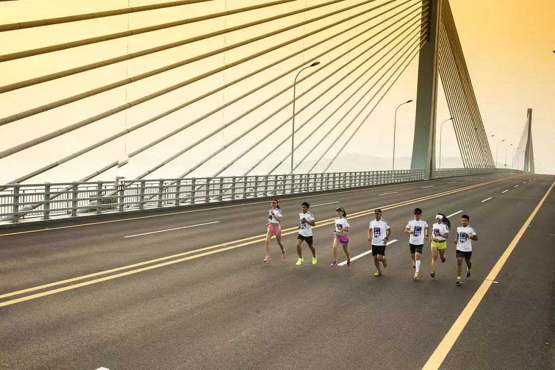 马拉松让你看到坚持的意义,马拉松突破自我贵在坚持