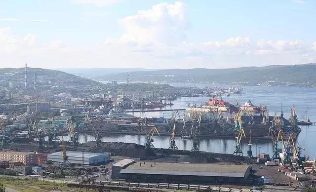 摩尔曼斯克在俄罗斯,摩尔曼斯克冰海