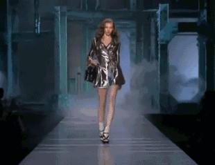 妄想在口红机上抓口红？别天真了