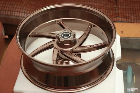 小黄蜂改装大灯,小黄蜂改短尾