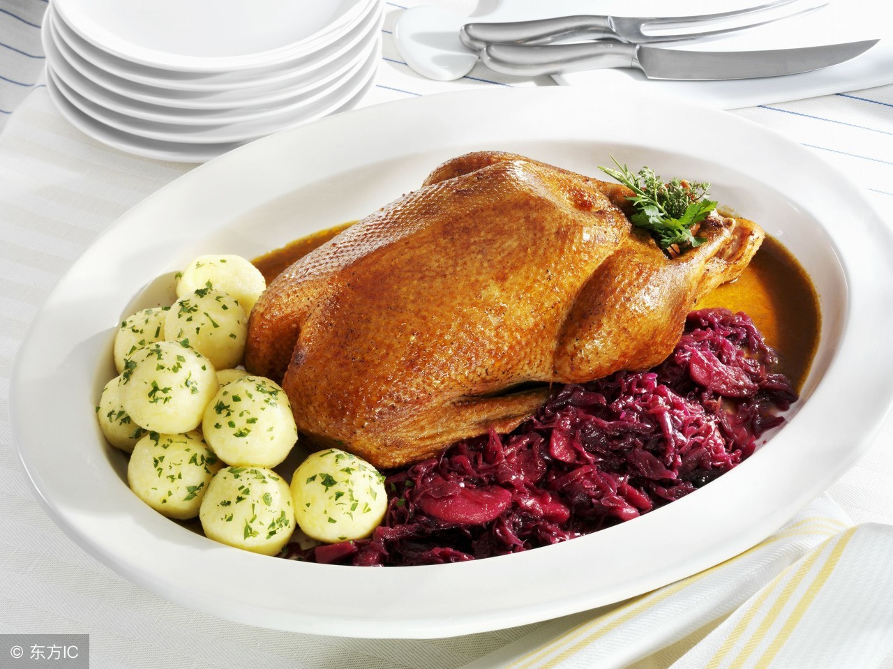 学会这7种方法，轻松解决唇干唇裂出血问题