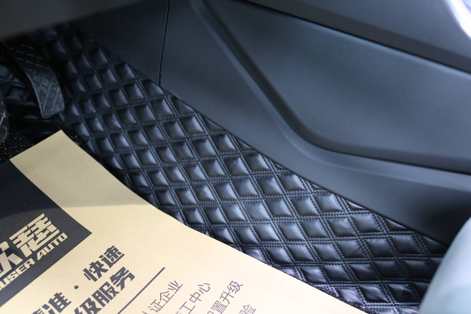 21款奥迪a6l加装座椅加热,23款奥迪a6l防踢垫