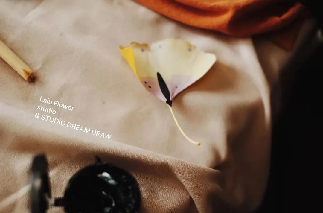 银杏树叶如何做玫瑰花,银杏叶如何制作玫瑰花