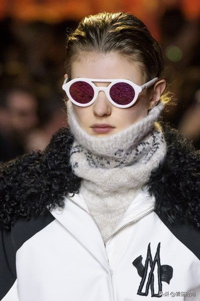 moncler羽绒服为什么容易掉毛,moncler羽绒服为什么那么贵