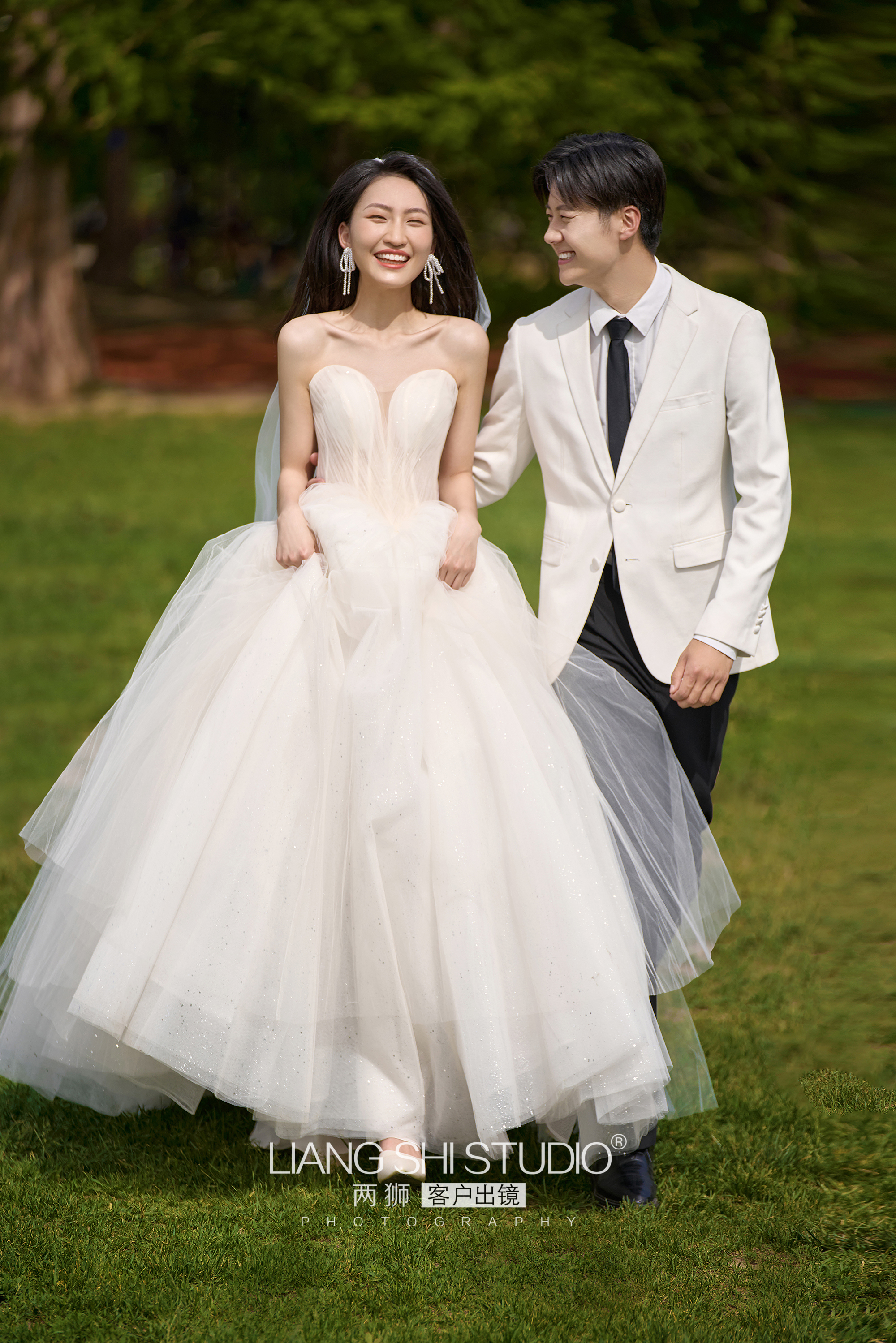 简约高级韩式婚纱照个人,ins风森系小清新婚纱照攻略