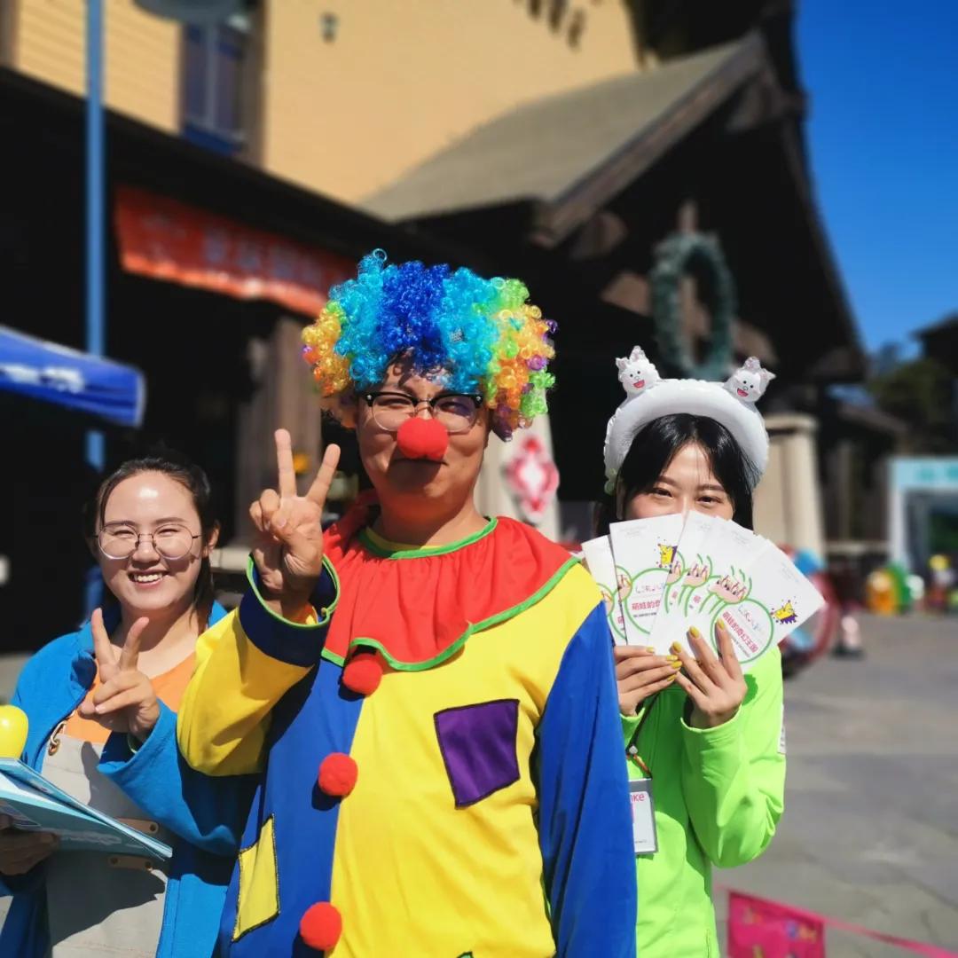 松花湖上放风筝,吉林市松花湖冬季开江鱼