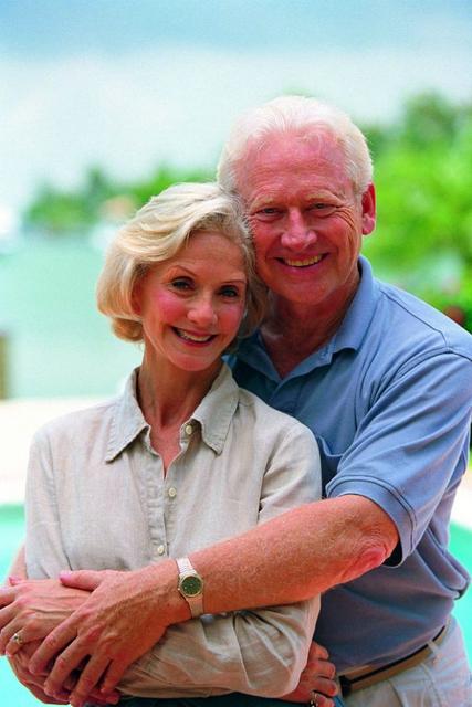 祛眼袋没有卧蚕了,没有卧蚕明星