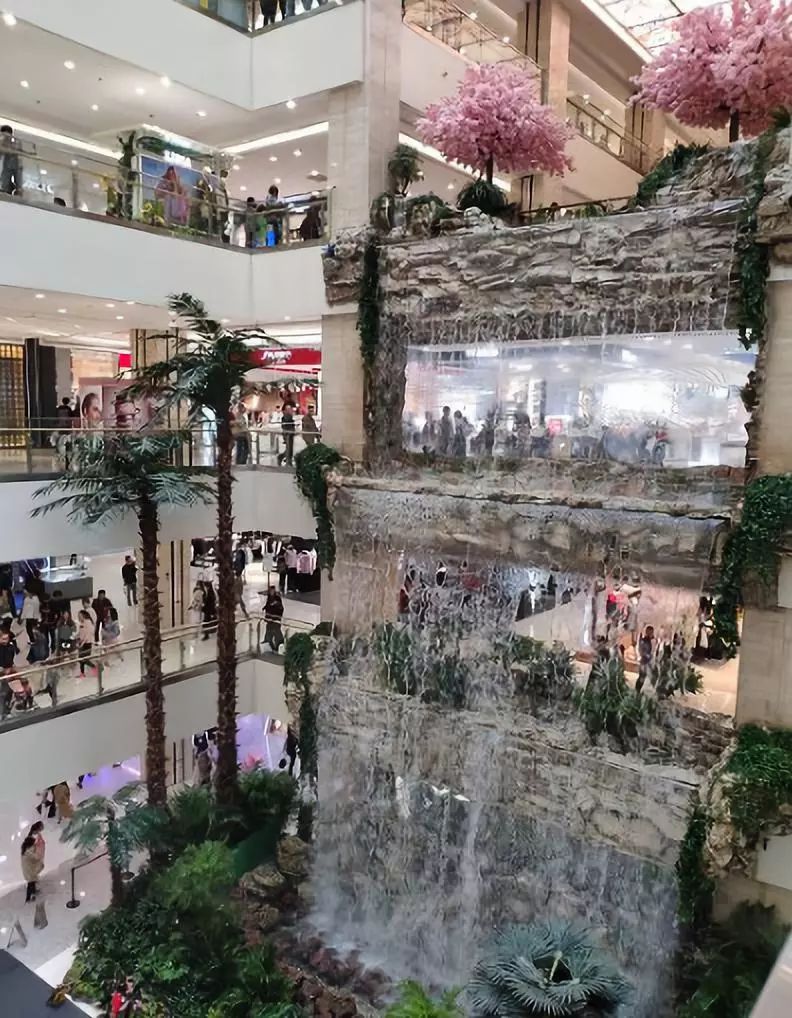 西安这6家人气火爆的高颜值商场,我能来回逛上600遍