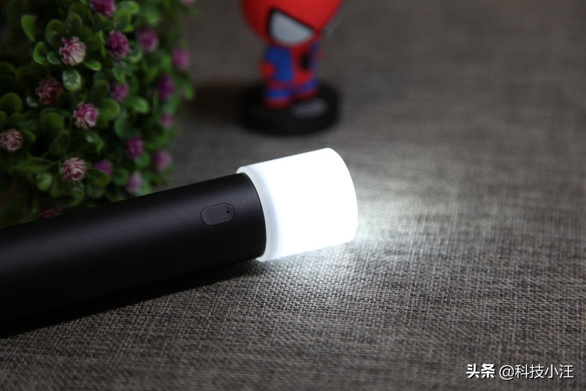 紫米随身手电筒,紫米强光手电筒图片