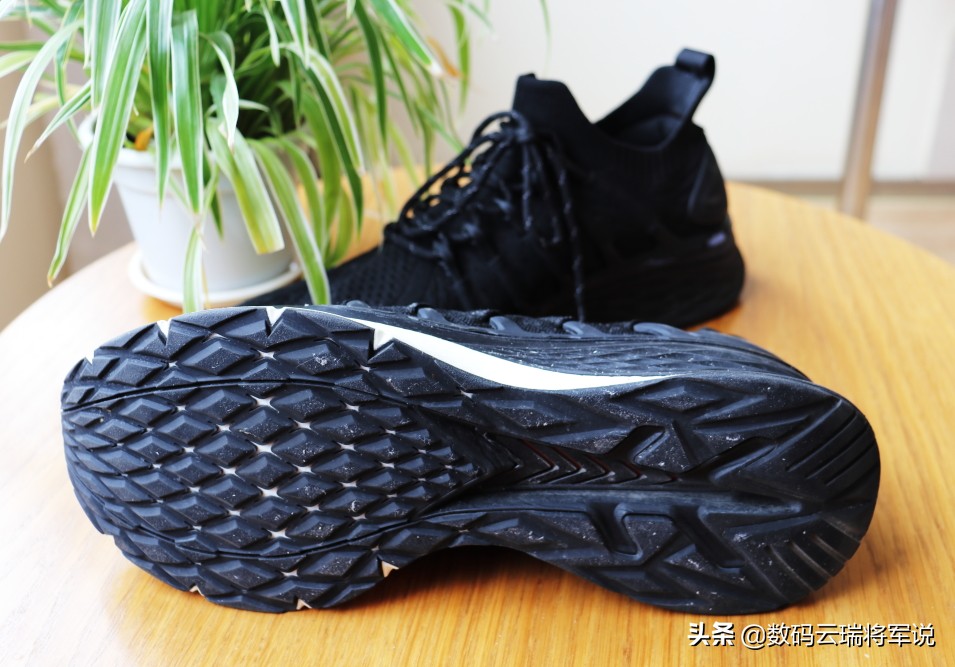 耐克阿迪鞋舒适感,舒适感好不累脚的鞋