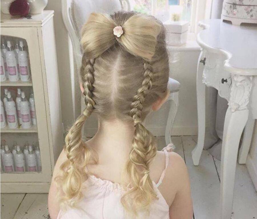 时尚新潮小公主发型扎法图,怎么扎可爱的又美丽的公主发型