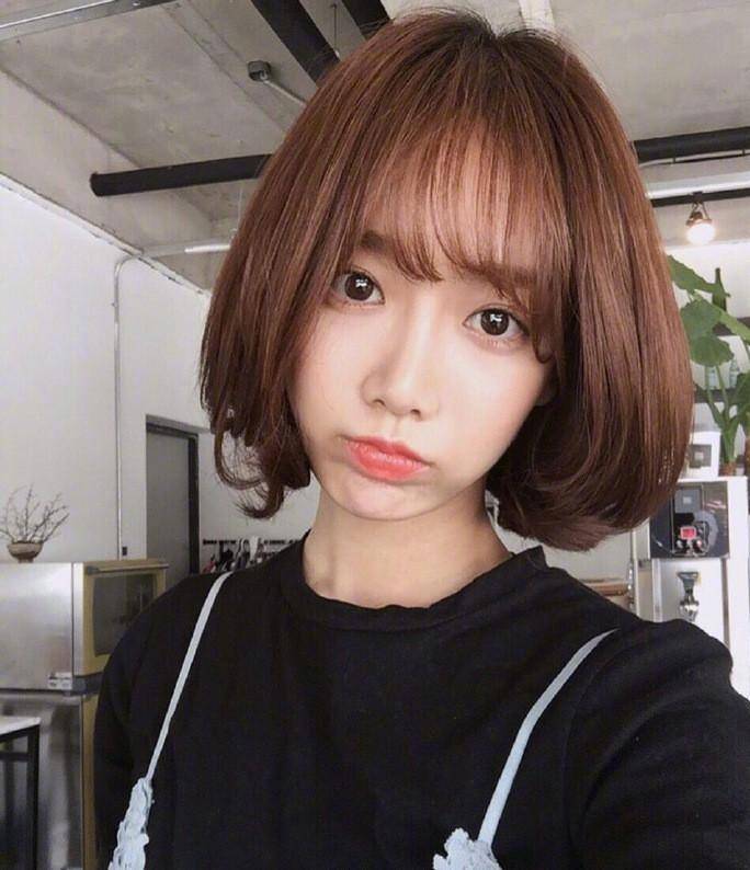 发量多蓬松发质硬适合什么发型,发量多蓬松发质硬适合的发型