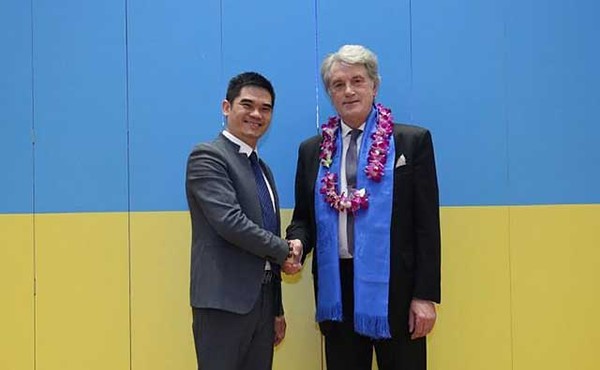 尤先科：大力推行“全盘西化”，成为乌克兰难以治愈的伤疤