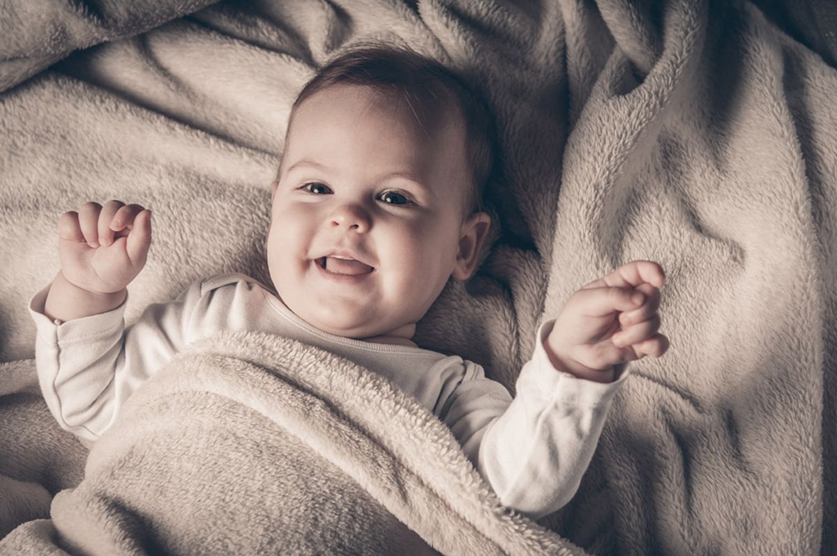 宝宝睡觉不安稳老是醒怎么办妙招,怎么改善宝宝睡觉频繁醒