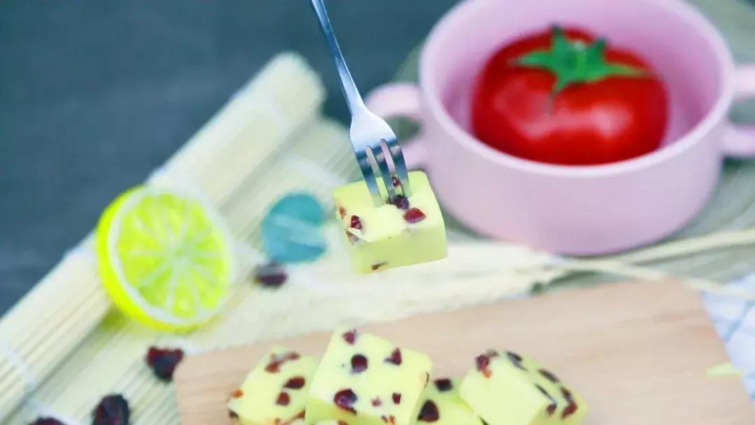 最简单小奶糕怎么做不用淡奶油,全套小奶糕