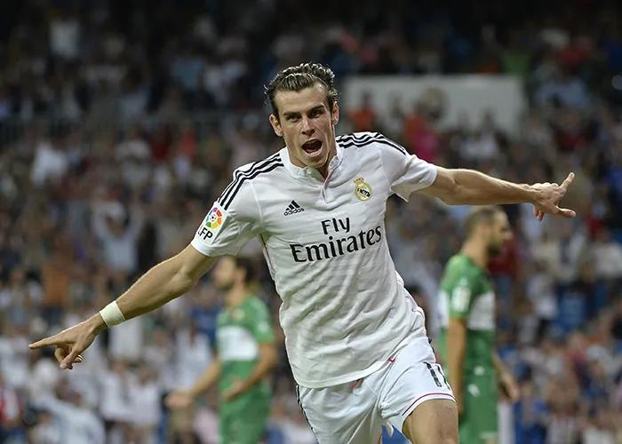 充满激情的足球场,足球场激情对抗