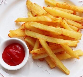 炸薯条只需这两点薯条酥脆可口,薯条该怎么炸的又酥又脆