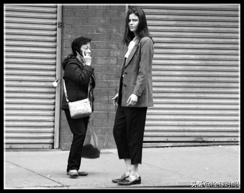 │全球时尚│唐人街的黑白影像记录她的美——超模TatiCotliar