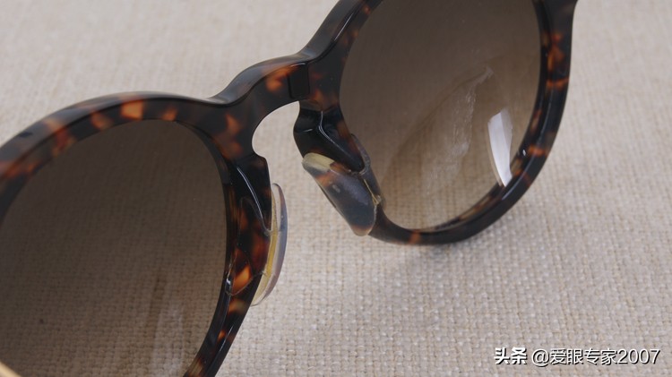 太阳镜鼻托掉了,板材眼镜鼻托掉了怎么配