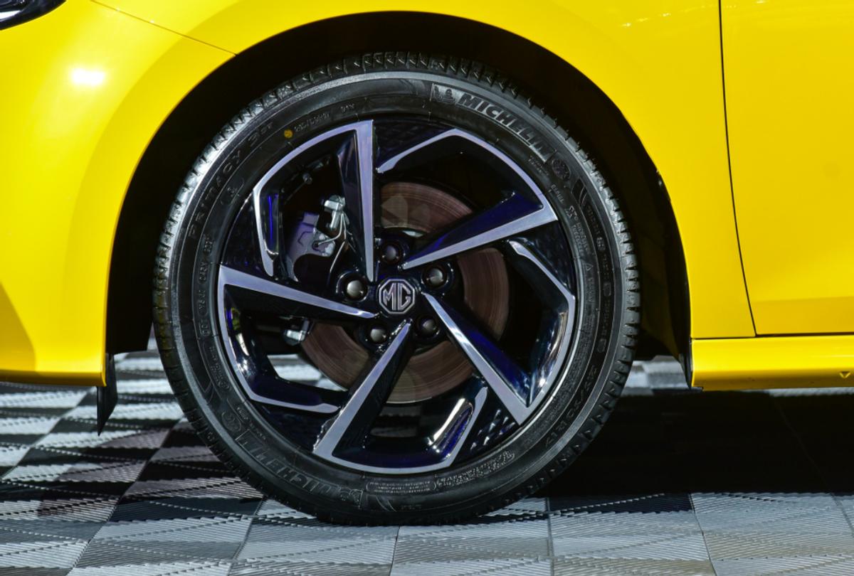 mg5青春风尚版手动试驾车,mg521款青奢风潮版试驾