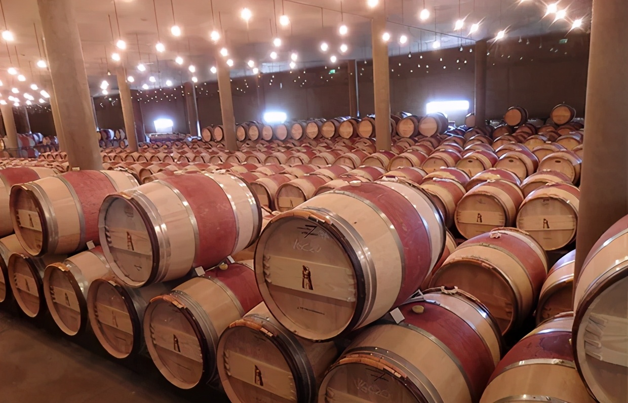 拉图酒庄价值100亿,拉图酒庄2012价格