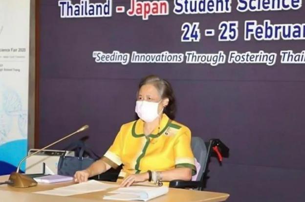 她是泰国三公主，却被人民视为“国母”，泰王玛哈都得敬她三分